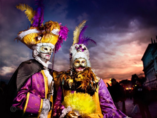 25-beautiful-venice-carnival-photographs-by-suchet-suwanmongkol